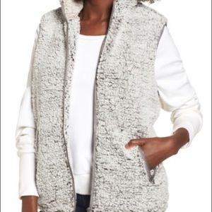 Fuzzy and warm grey Sherpa vest
